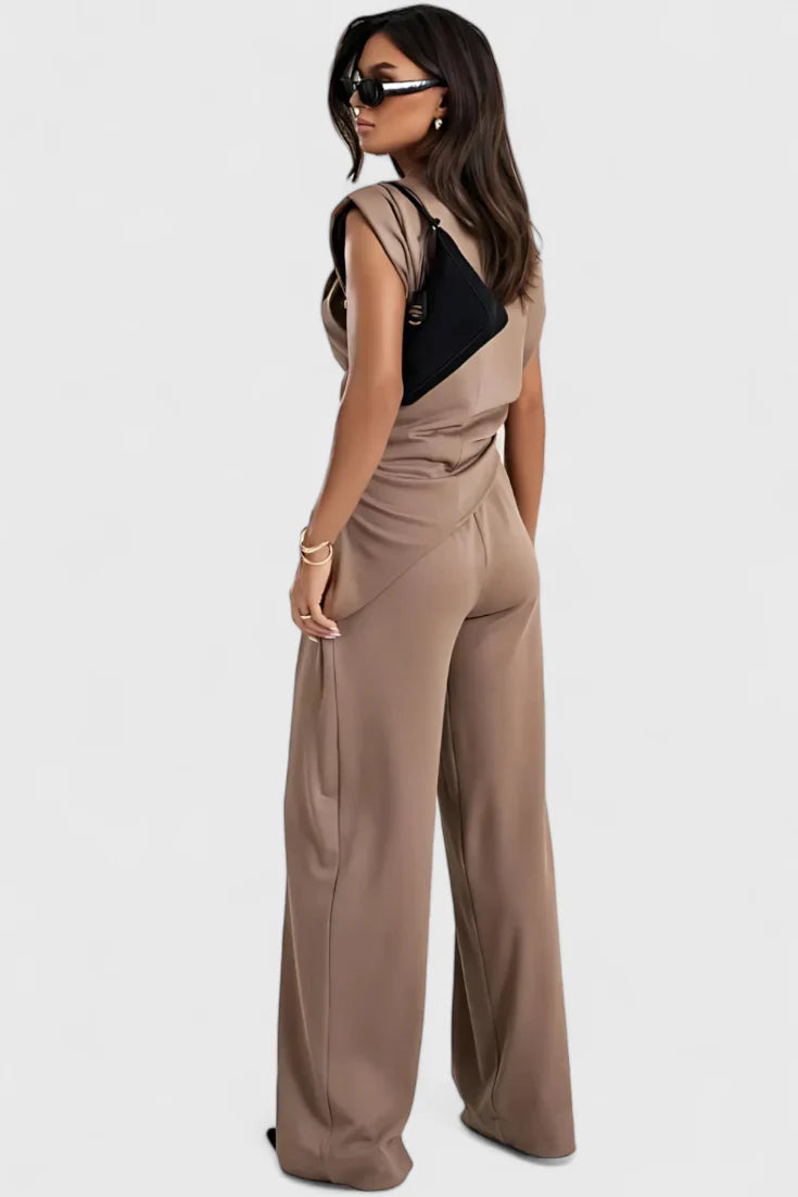 Conjunto Sofía –  Elegante, Favorecedor, Asimétrico con Hombros Drapeados