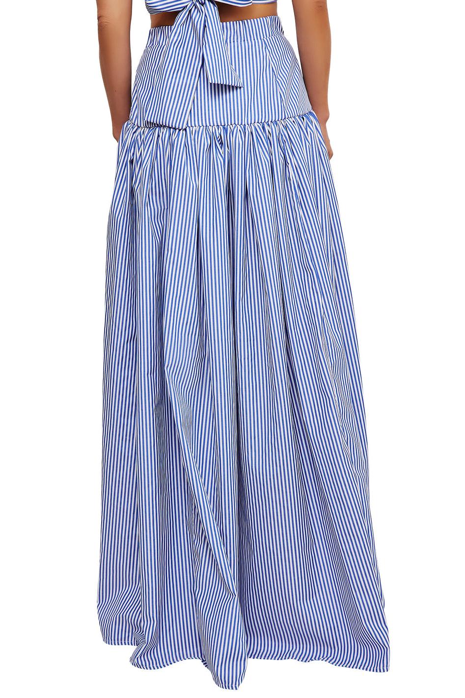 Ippolita · Conjunto de elegancia clásica con camisa a rayas y falda plisada