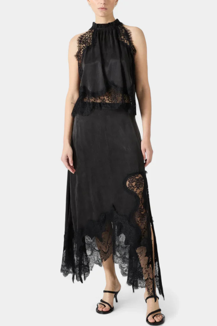 Coralena · Conjunto de encaje elegante con falda asimétrica