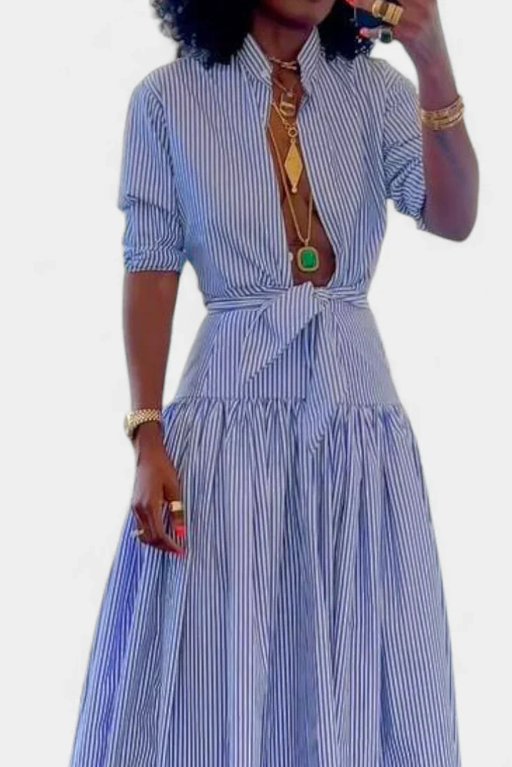 Ippolita · Conjunto de elegancia clásica con camisa a rayas y falda plisada